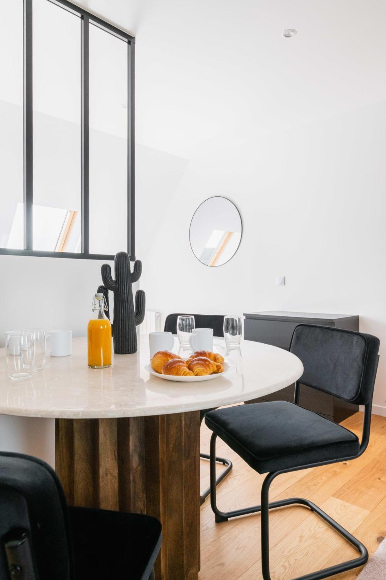 2 Pieces Refait A Neuf Dernier Etage - Paris 19 - 4P - Flat-Guestアパートメント エクステリア 写真